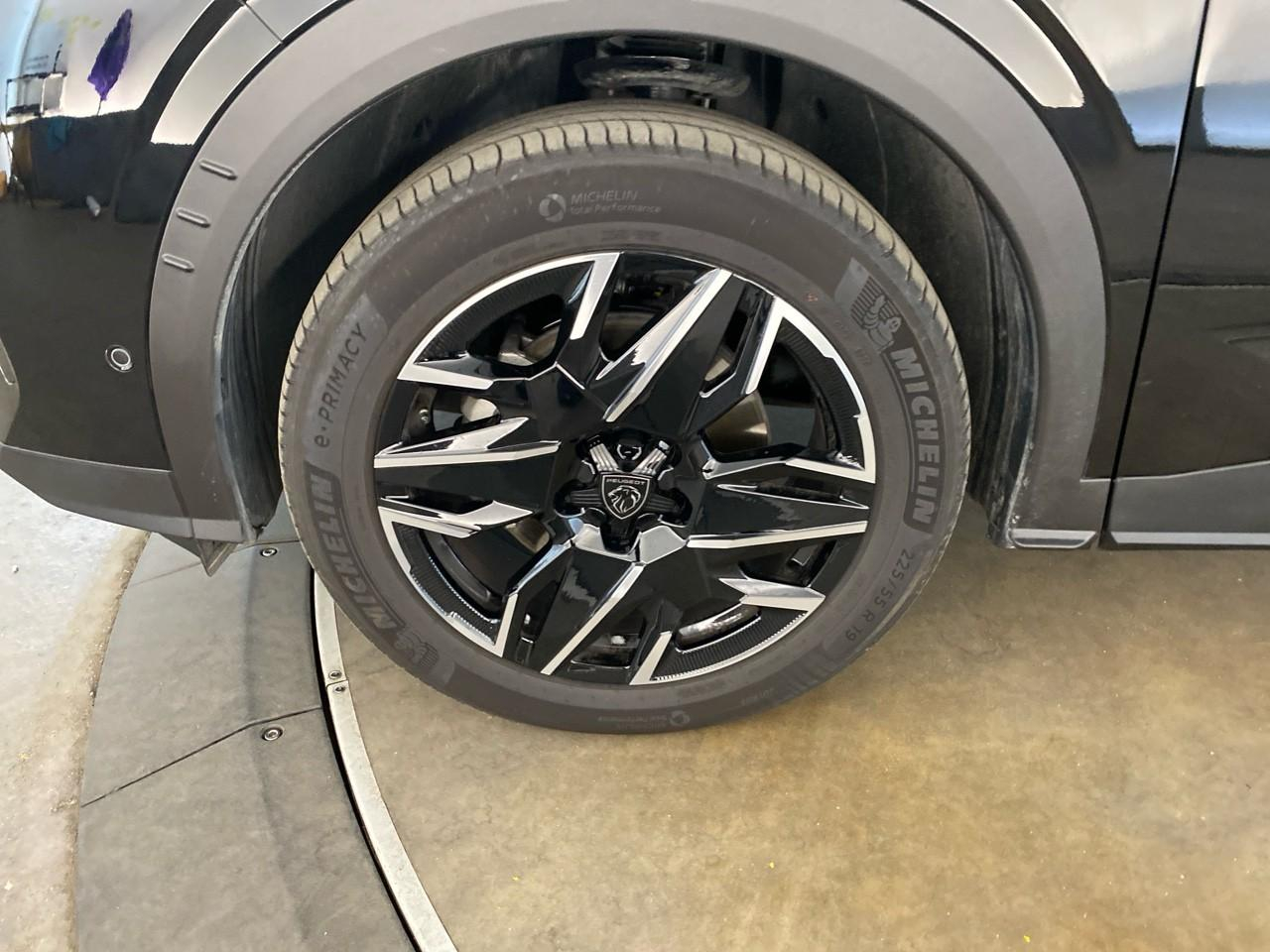 Peugeot 5008 hybrid 145 ch e-dcs6 gt — photo 11