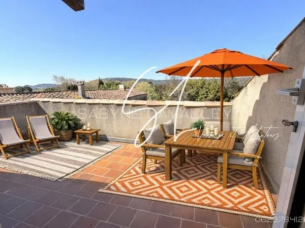 Duplex de caractère avec terrasse tropézienne ✨