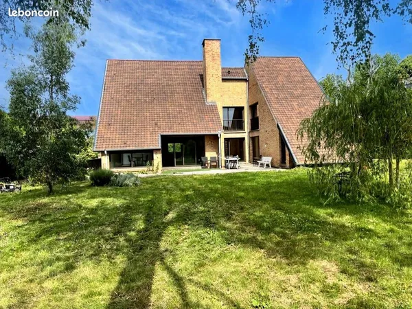 Maison 6 pièces 252 m²
