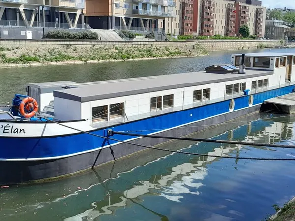 Péniche aménagée 30m