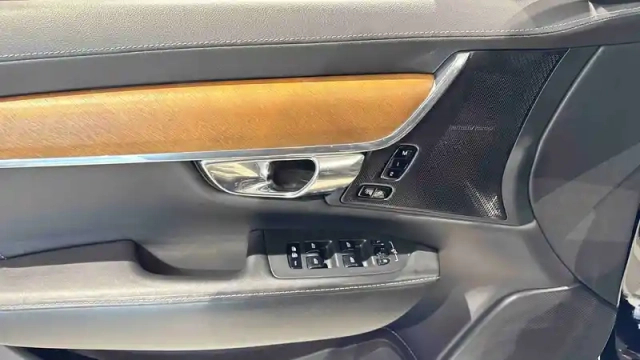 Volvo S90 d4 190 ch  geartronic 8 — photo 17