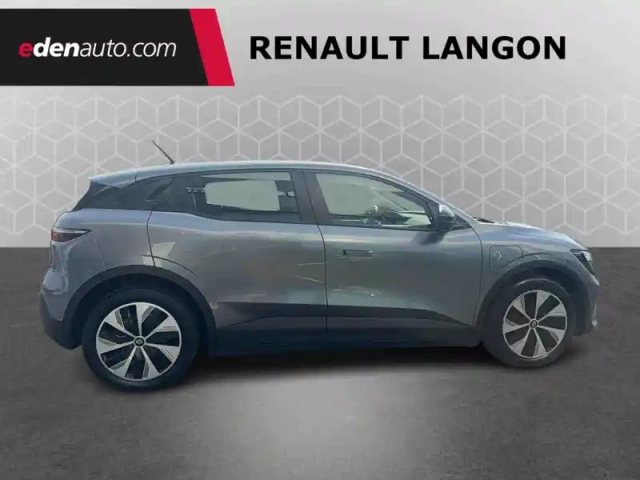 Renault Megane e-tech ev60 130ch super charge — photo 22