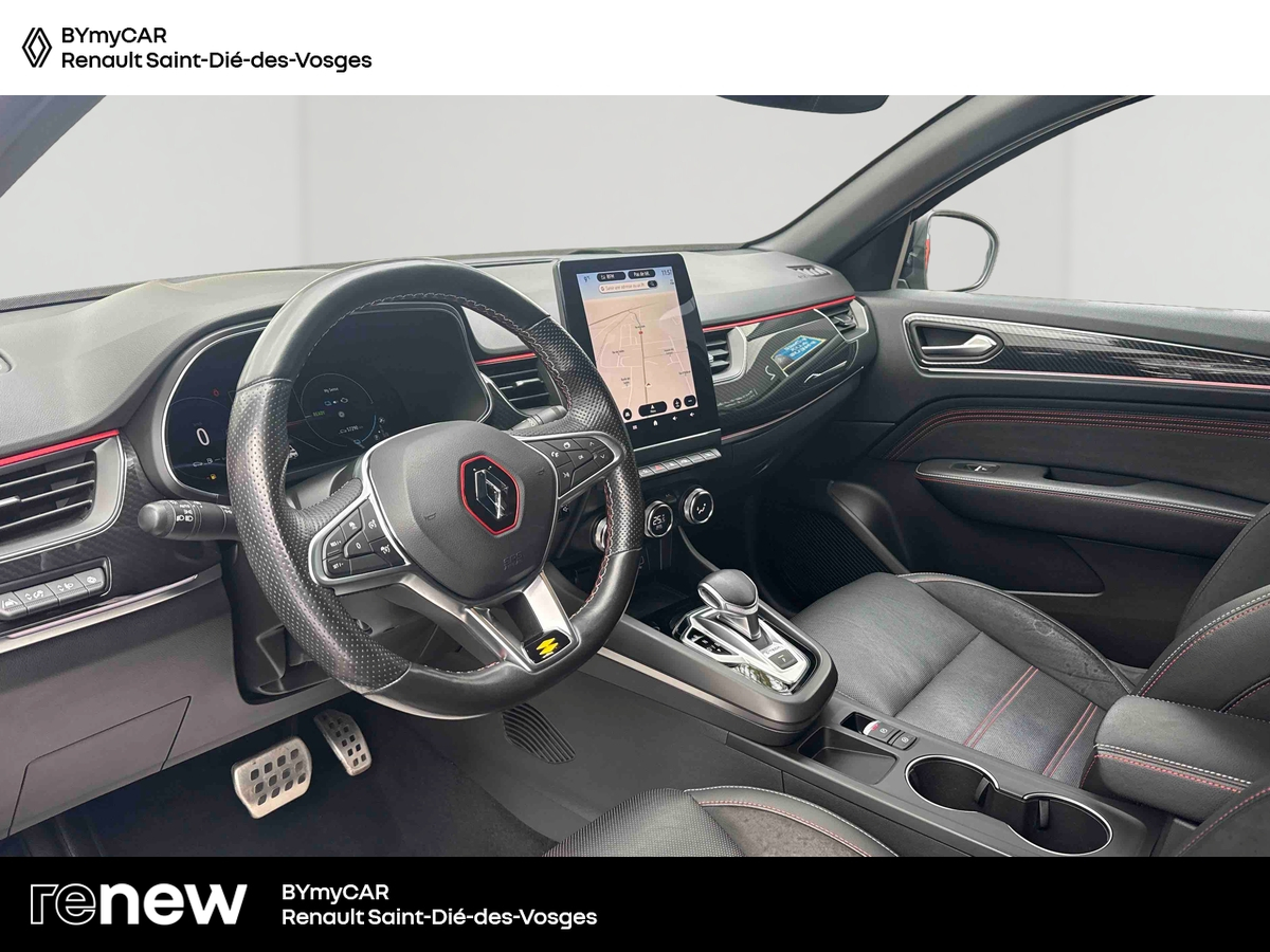 Renault Arkana E-Tech 145 - 21B — photo 9