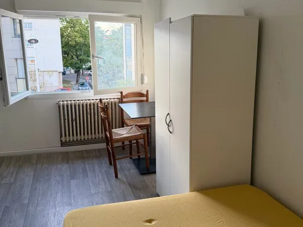 Studio 11m2 tout compris (eau, gaz, électricité)