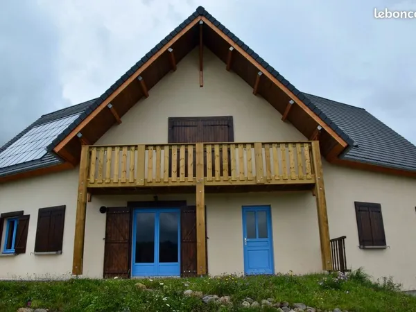 Grande maison ou gite de groupe de 15 a 20 places