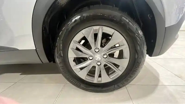 Peugeot 2008 puretech 100 s&amp;s bvm6 — photo 21