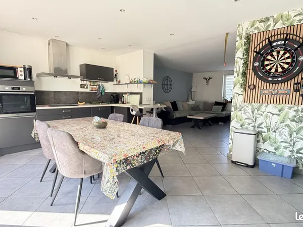 Maison 6 pièces 151 m²
