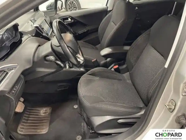 Peugeot 208 1.2 puretech 110ch s&amp;s eat6 — photo 79