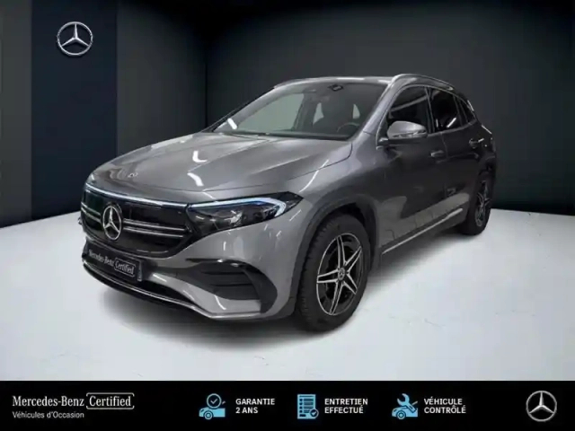 Mercedes Eqa 250+ amg line — photo 21