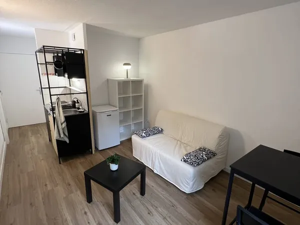 Studio 1 pièce 18 m²