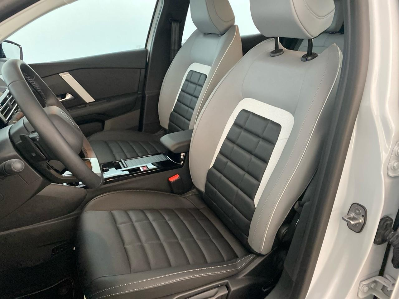 Citroën C4 hybride 145 ch e-dcs6 max — photo 9