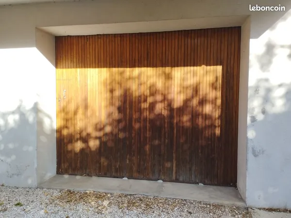 Vends garage dans copropriété