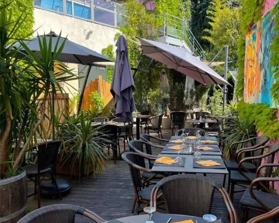 Boutique 1 pièce 500 m²