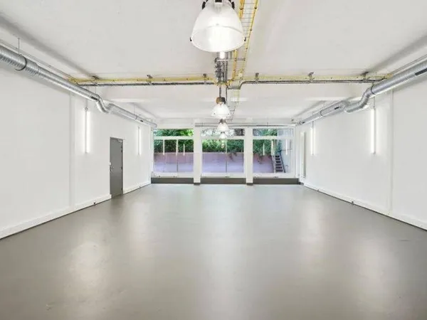 Bureaux 297 m²