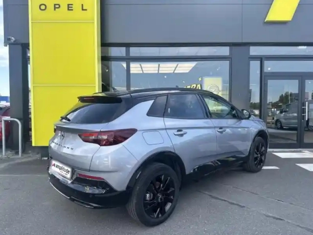 Opel Grandland 1.2 turbo 130ch gs — photo 5