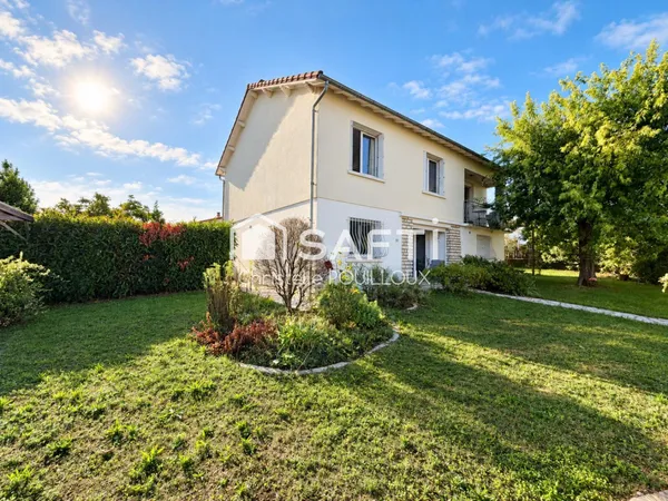 PAVILLON 4 CHAMBRES DONT APPARTEMENT ET GARAGE A NIORT