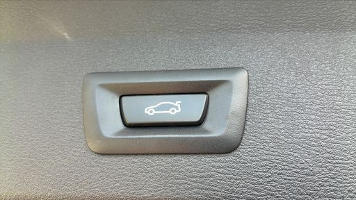 BMW X1 sDrive 18i 140 DKG7 - Xline – 2018 – 77050 km – Essence – Boîte Automatique — photo 25