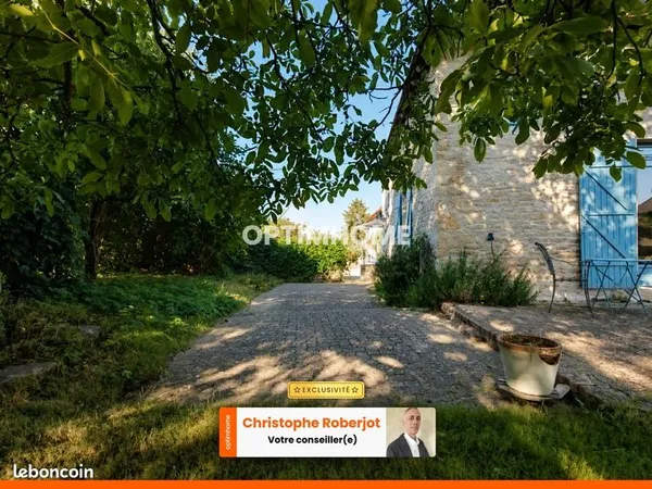 Maison 7 pièces 180 m²