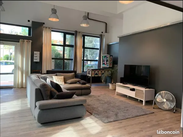 LOFT ATYPIQUE - 70 m² - HYPER CENTRE GARE ÉPINAL - 4,50 M DE HAUTEUR