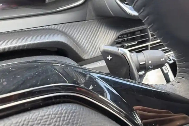 Peugeot 208 hybrid 110 ch e-dcs6 — photo 20