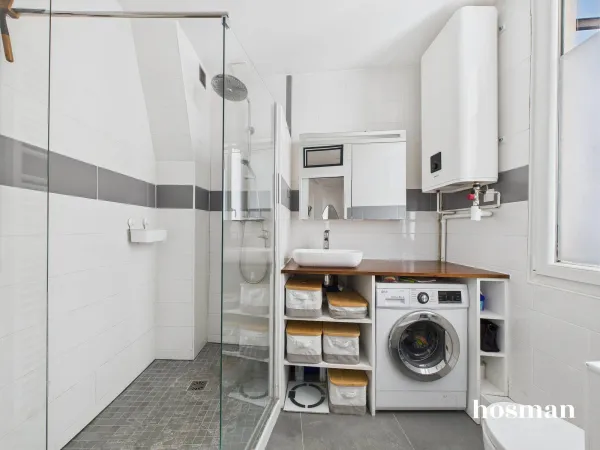 Paris 10e, Saint-Vincent-de-Paul : 2 pièces meublé haut de gamme, 43 m², rénové, vue dégagée