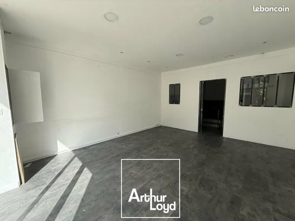 Local commercial 75 m² BRIVE-LA-GAILLARDE