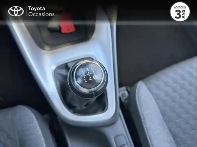 Toyota Yaris 70 vvt-i design 5p my22 — photo 10