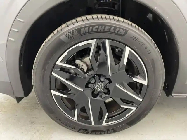 Peugeot 5008 hybrid 145 e-dcs6 — photo 49