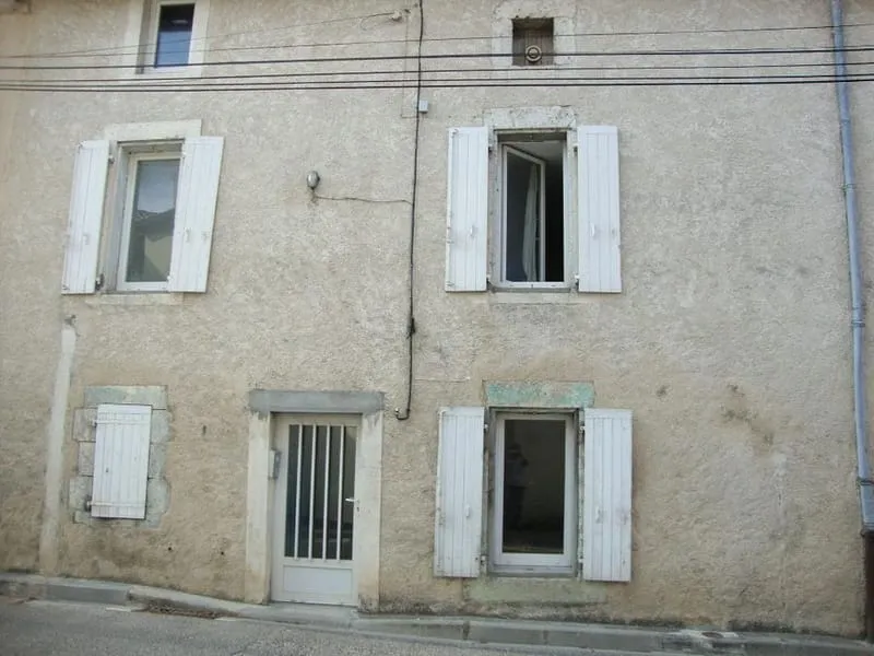 Photo 1