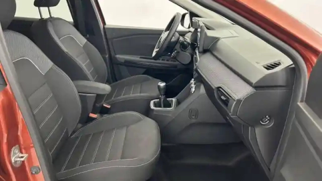 Dacia Jogger tce 110 7 places — photo 10