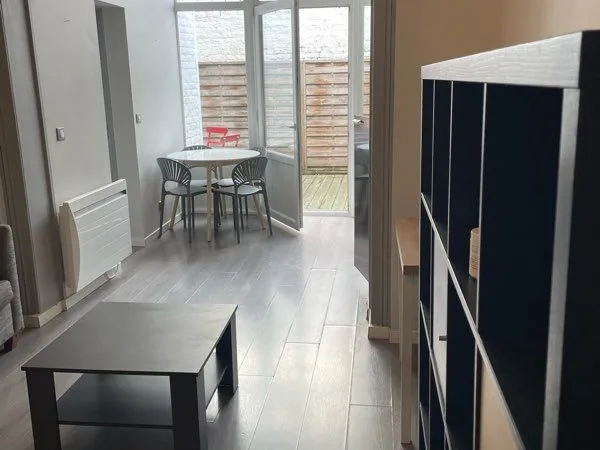 Appt meublé rdc 42 m2 proche gares