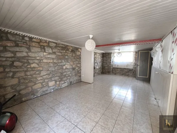 Maison Séné 92m2 - 8 pièces -4 chambres - 521 m2 de terrain