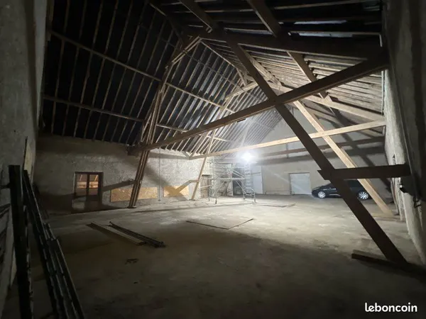 Local hangar stockage