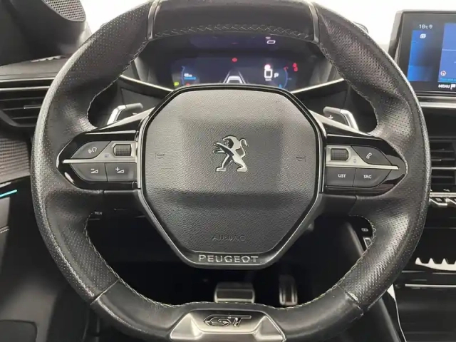 Peugeot 208 puretech 130 s&amp;s eat8 — photo 23