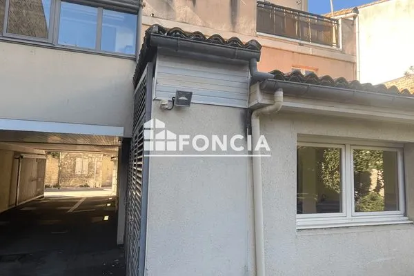 Local 195 m²