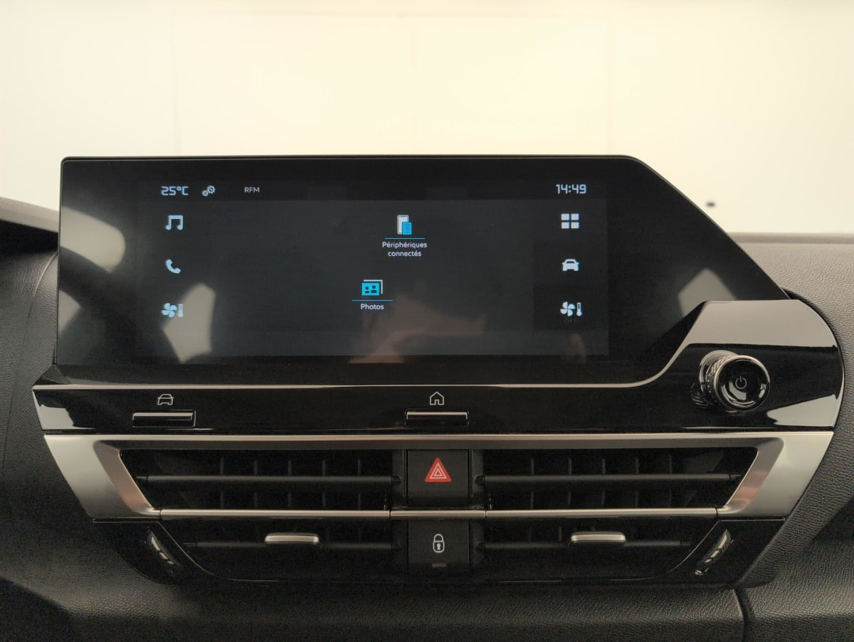 Citroën C4 — photo 17