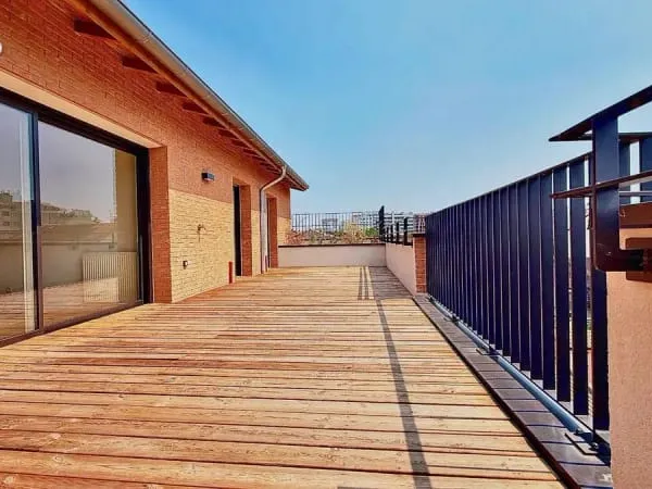Dernier etage grande terrasse