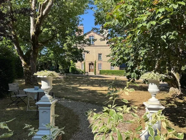 Hôtel particulier 7 pièces 236 m²