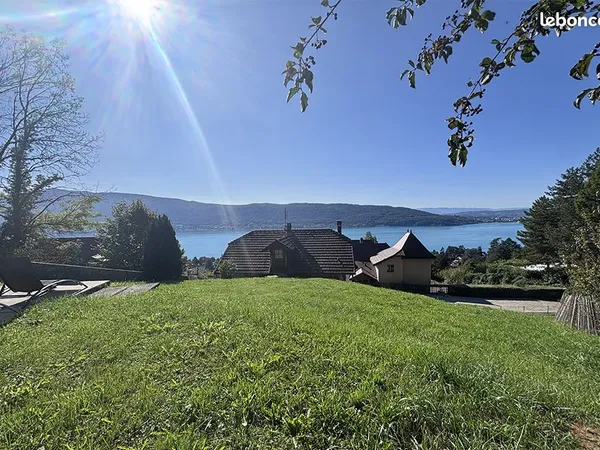 Maison dans un environnement unique