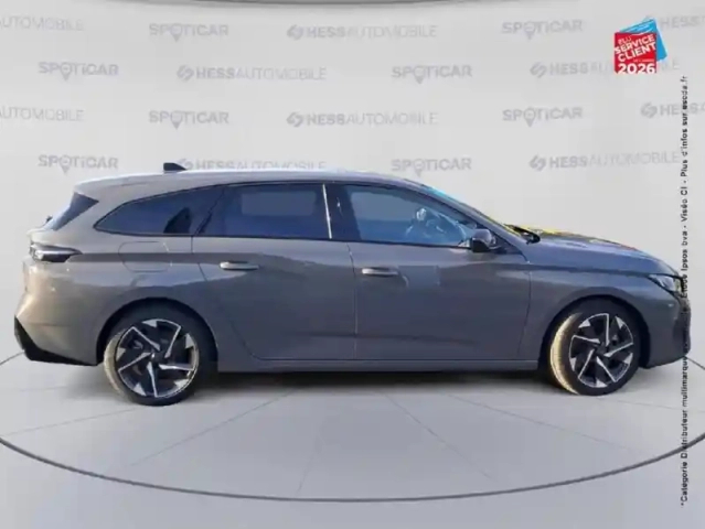 Peugeot 308 sw phev 180ch allure e-eat8 — photo 4