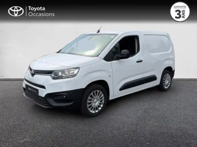 Toyota Proace city medium 110 vvt-i dynamic mc23