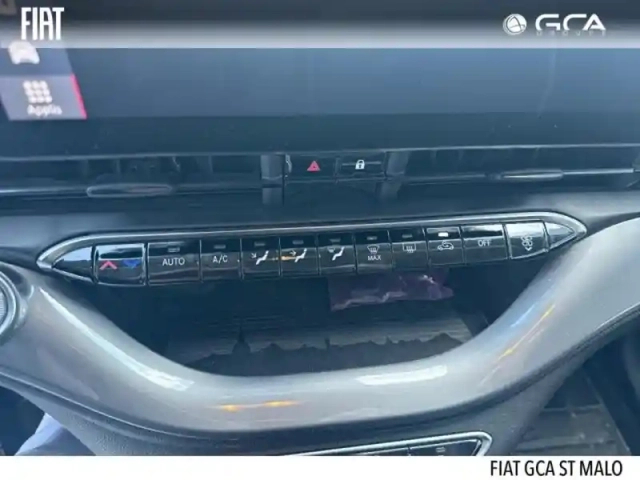 Fiat 500 e 118ch (red) my23 — photo 11