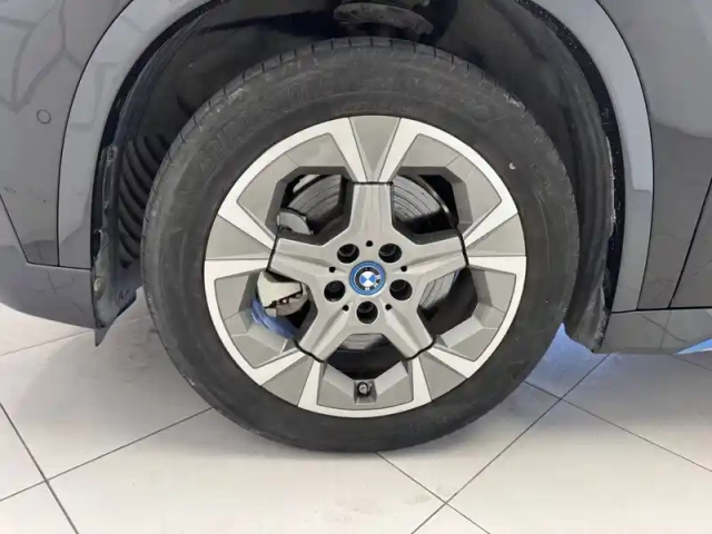 Bmw X1 i xdrive30 — photo 13