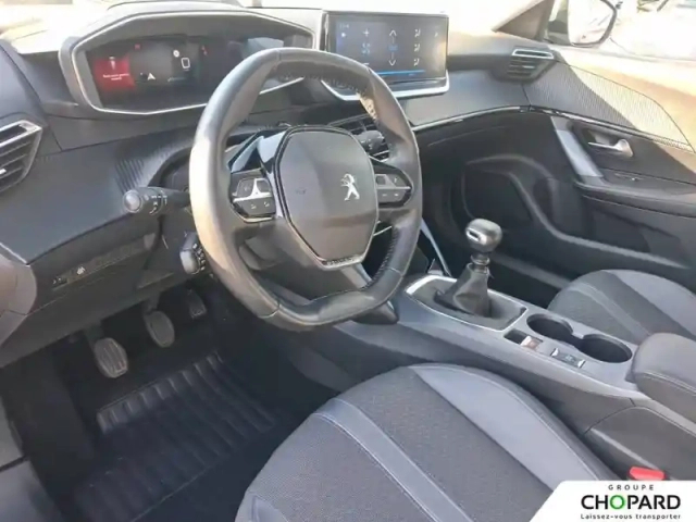 Peugeot 2008 puretech 130 s&amp;s bvm6 — photo 10