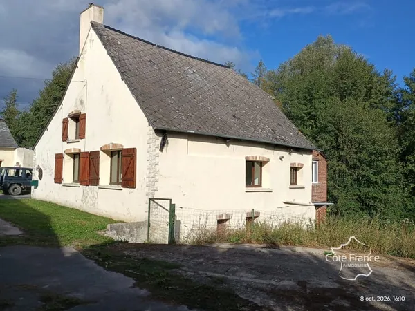 AISNE (02) - FRANQUEVILLE - Ancien moulin en bordure de ruis