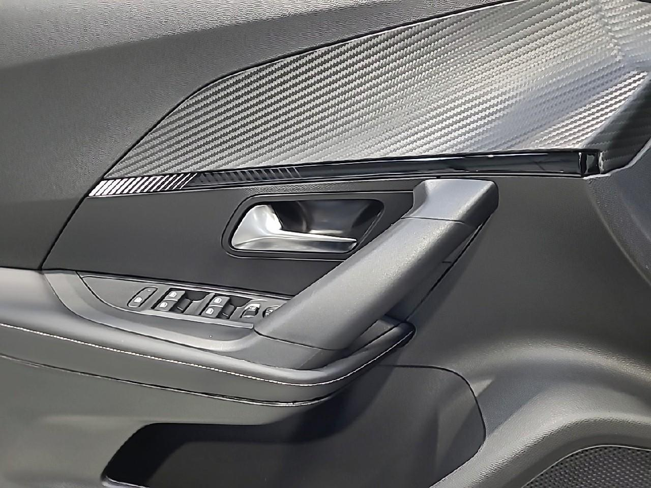Peugeot 2008 hybrid 145 ch e-dcs6 allure — photo 25