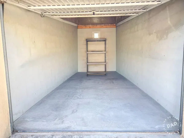 Garage/Parking