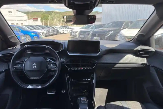 Peugeot 208 electrique 50 kwh 136ch — photo 16