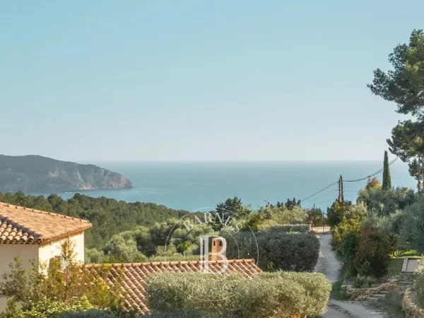 Vente - La Ciotat - Propriété rare - 2 villas et un cabanon