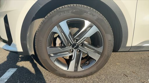 Kia Sorento  1.6 T-GDi 16V GPF 230 Hybrid BVA6 180 ch - Design – 2022 – 45166 km – Hybride essence – Boîte Automatique — photo 18